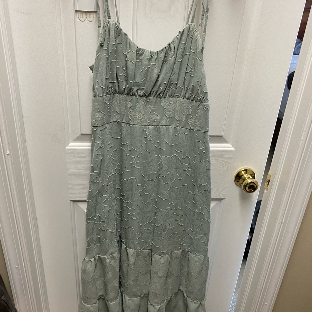 Sleeveless Sage Green Textured Maxi Dress - Brand: